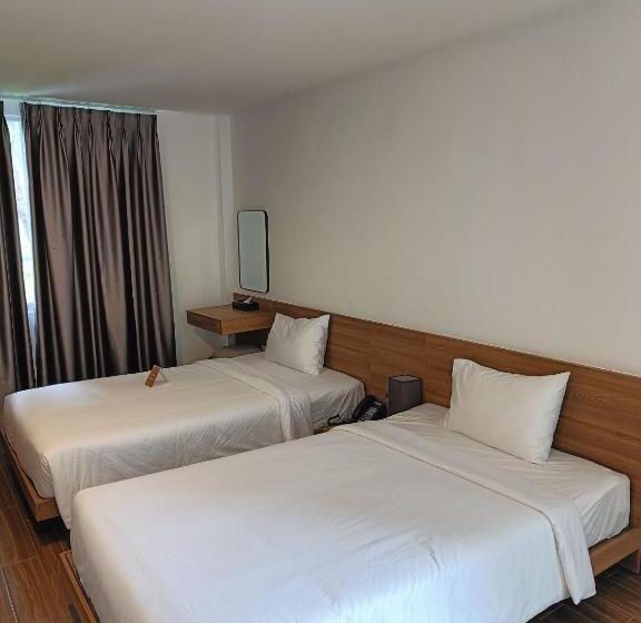 اتاق استاندارد با چشم‌انداز باغ, Palace Long Hai Resort