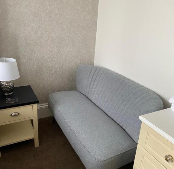 스탠다드 룸 킹사이즈 침대, Milton Lodge