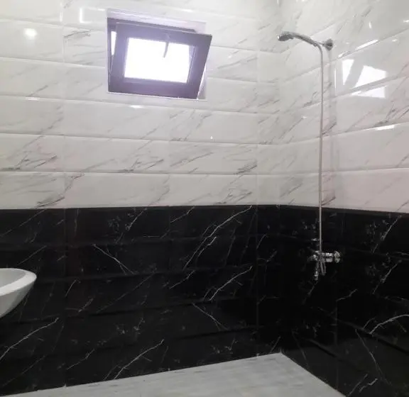 Economy Triple Room, Sataplia District