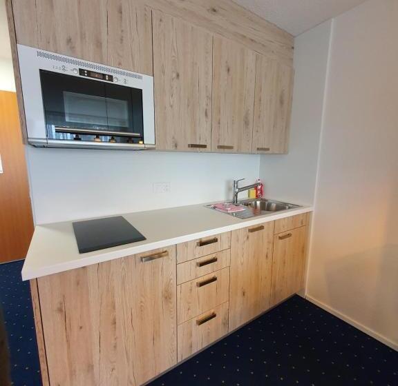 ファミリーステューディオ, Apart Holidays Morschach