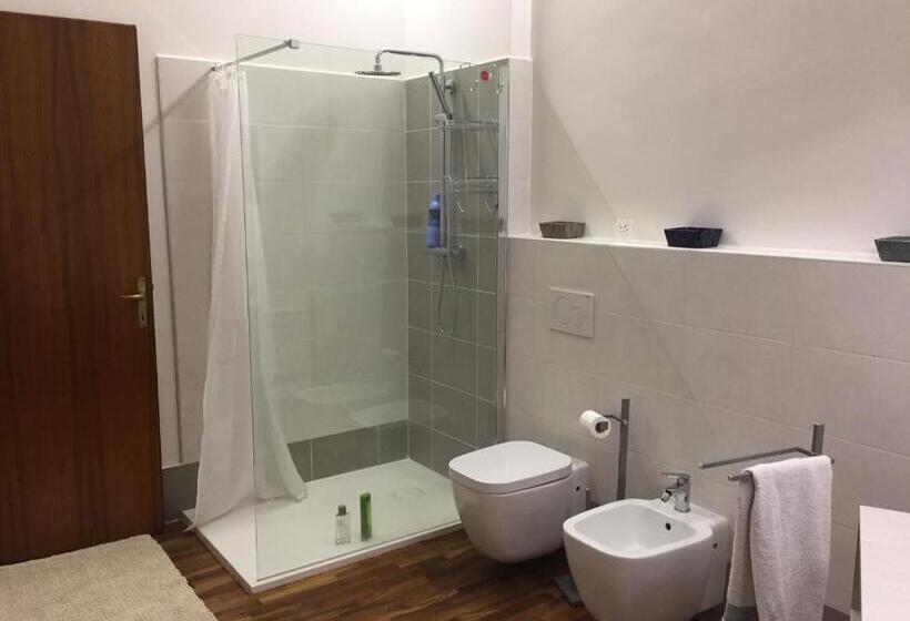 اتاق سوپریور, B & B Chic