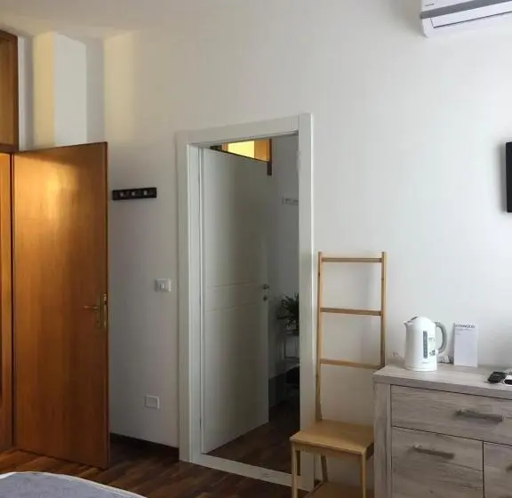 اتاق سوپریور, B & B Chic