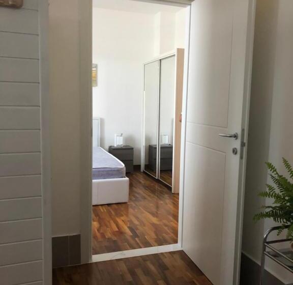 اتاق سوپریور, B & B Chic