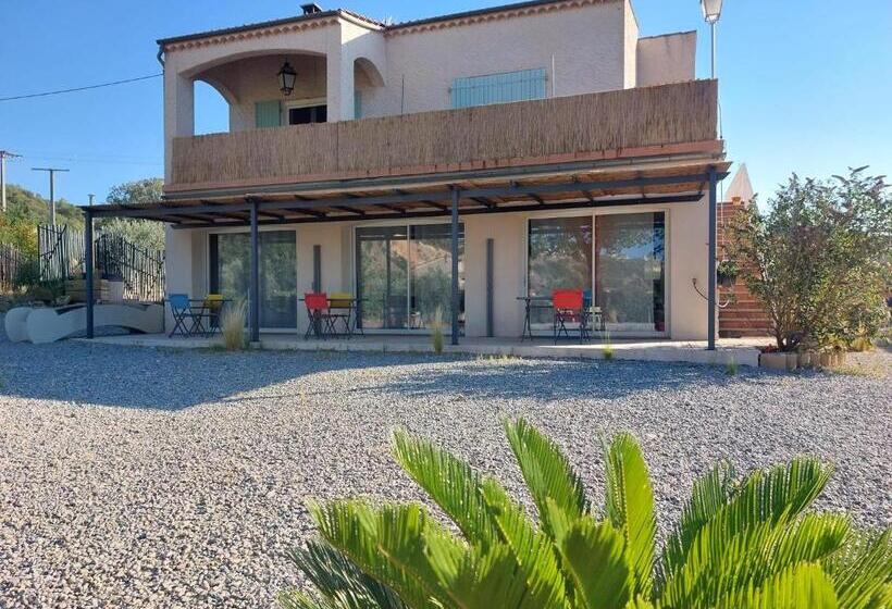 Номер Стандарт Вид на Сад, Dolce Villa