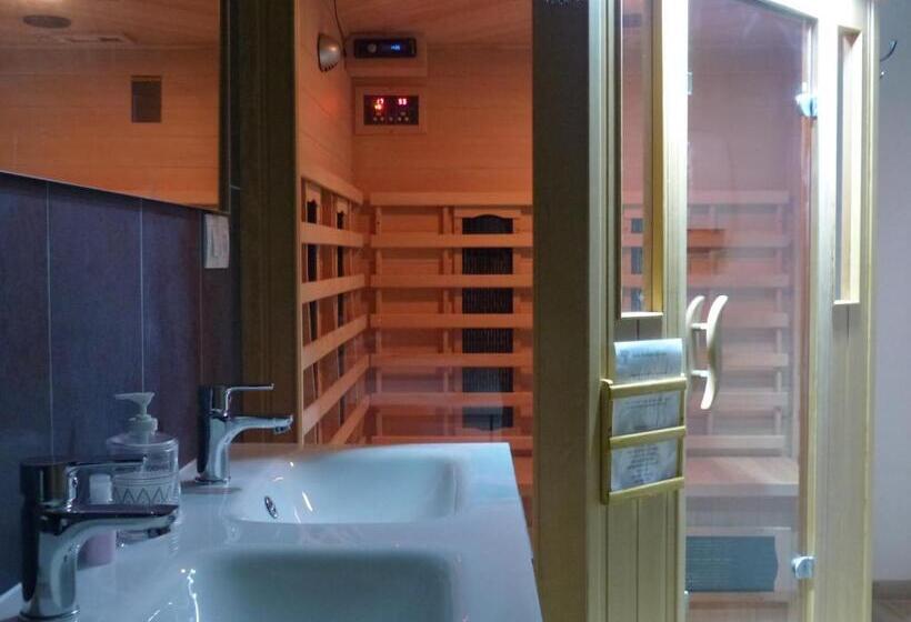 إستوديو ديلوكس, Dolce Villa