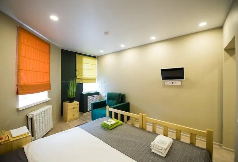 اتاق استاندارد, Hostel People
