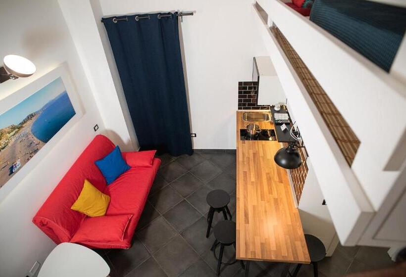 Люкс с Балконом, Incentro B&b