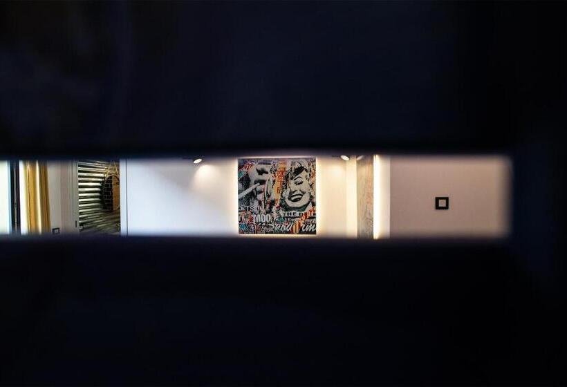 Полулюкс с Балконом, Incentro B&b