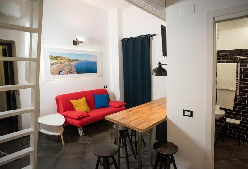 Люкс с Балконом, Incentro B&b