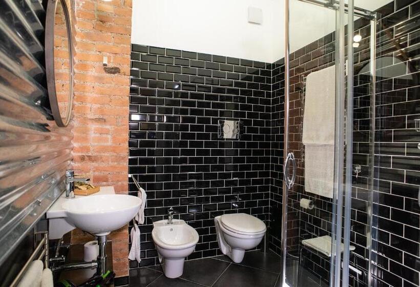 Полулюкс с Балконом, Incentro B&b