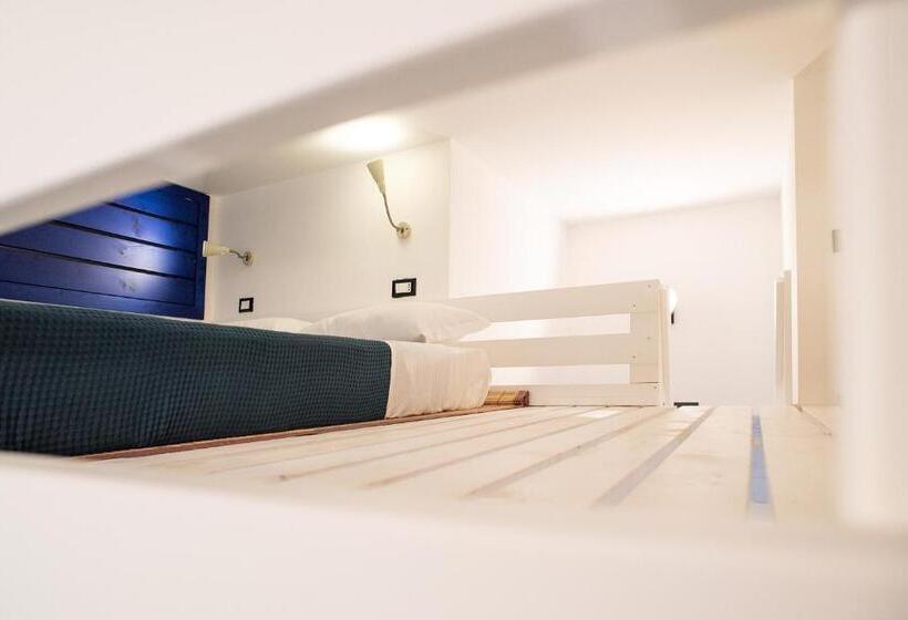 Полулюкс с Балконом, Incentro B&b