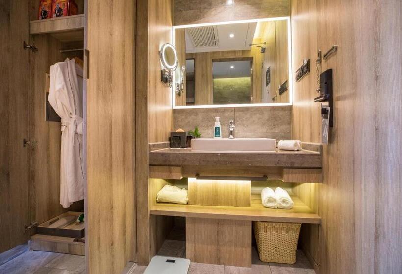 Номер Стандарт, Atour Hotel Weihai City Center