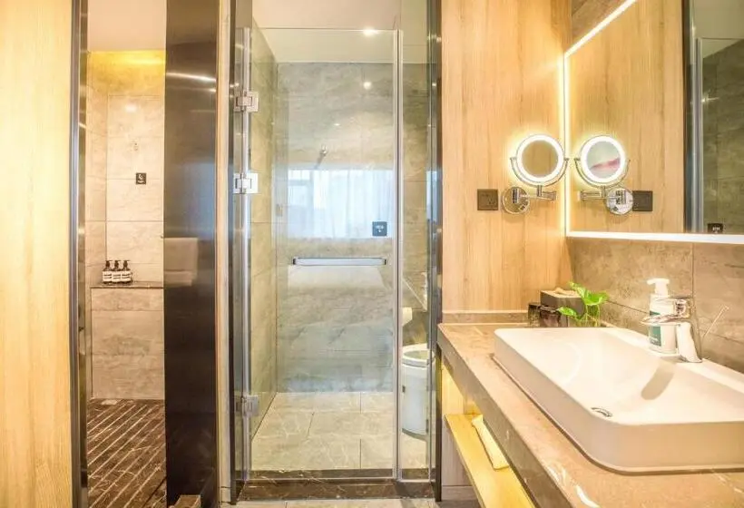 オーシャンビュースイート, Atour Hotel Weihai City Center