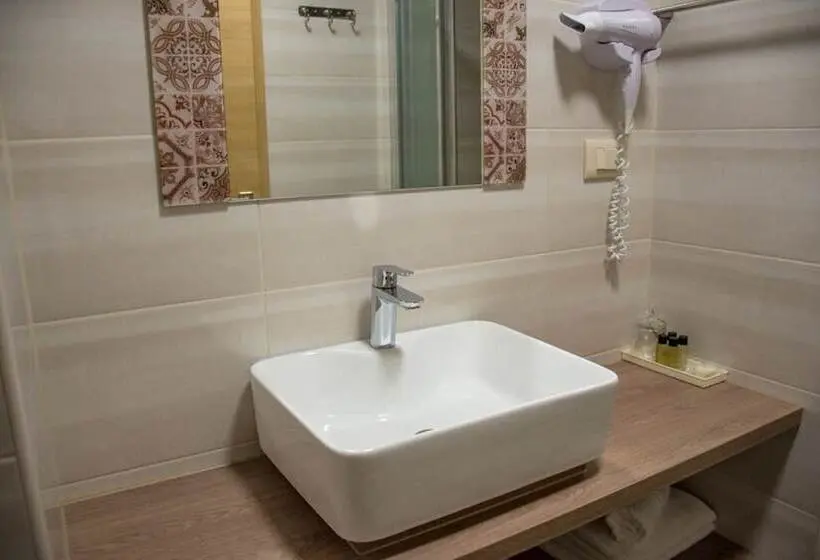 Quarto Standard Vista Cidade, Benjamin