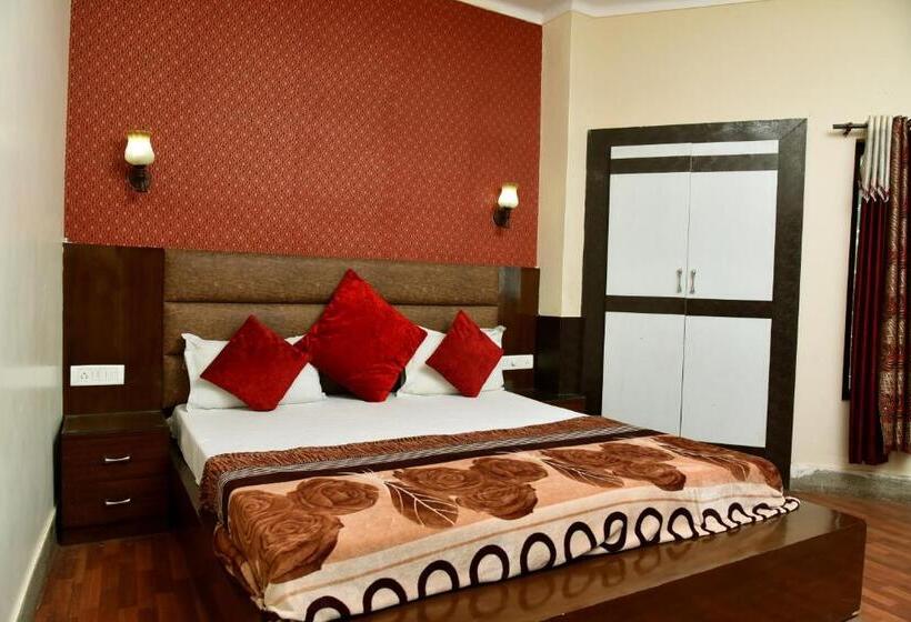 اتاق لوکس, Ganga Basin