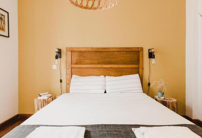 اتاق استاندارد با بالکن, Jaca Hostel Porto Da Cruz