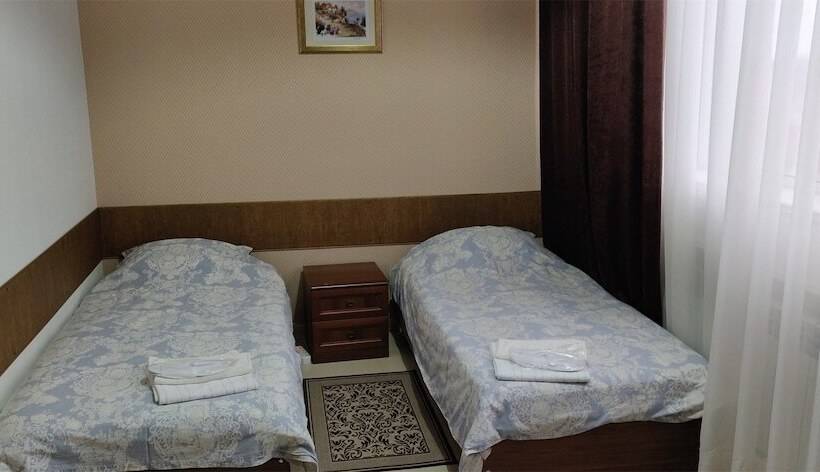 اتاق اکونومی, Parma