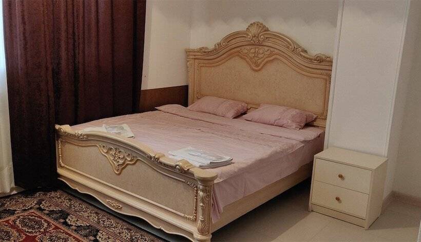 اتاق لوکس, Parma