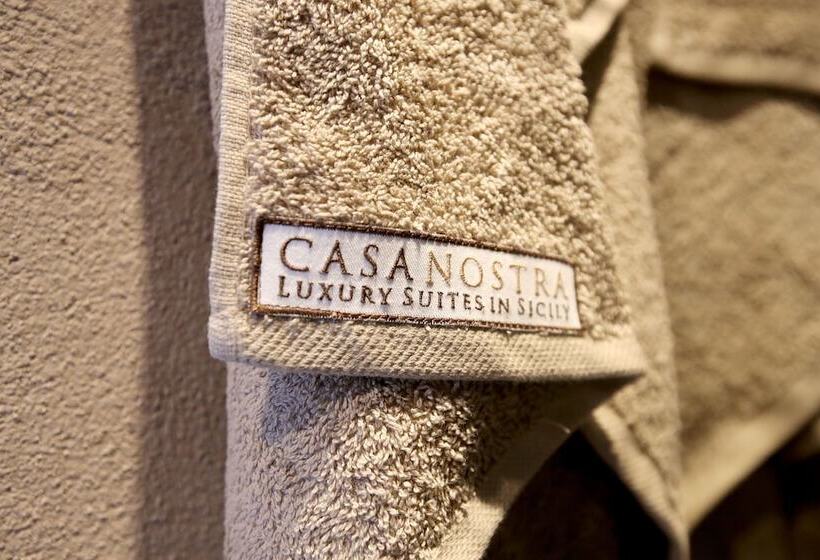 带阳台的豪华间, Casa Nostra Boutique Hotel & Spa