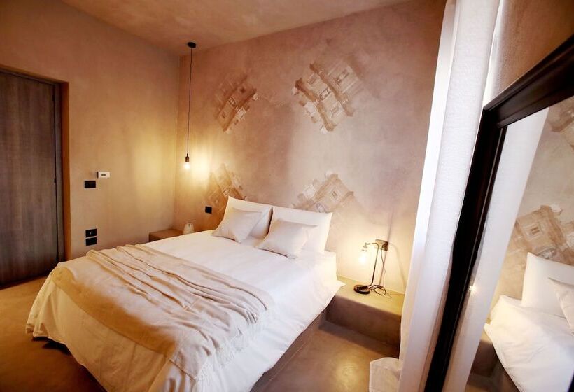 带阳台的豪华间, Casa Nostra Boutique Hotel & Spa