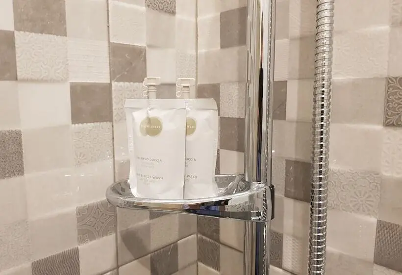اتاق اکونومی, Courtyard Rome Suite