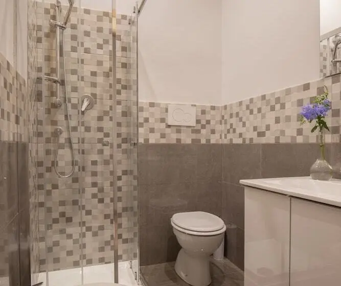 اتاق اکونومی, Courtyard Rome Suite