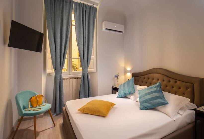 חדר אקונומי, Courtyard Rome Suite