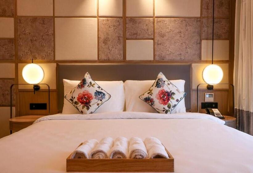 Стандартный Номер Кровать Кинг, Regenta Sgs Greenotel  Lonavala