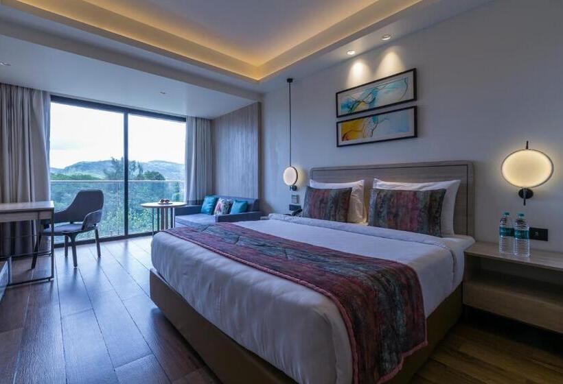 اتاق لوکس, Regenta Sgs Greenotel  Lonavala