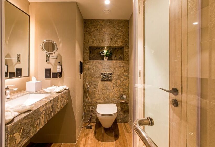 Номер Deluxe, Regenta Sgs Greenotel  Lonavala