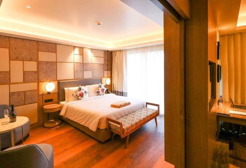 Номер Deluxe, Regenta Sgs Greenotel  Lonavala