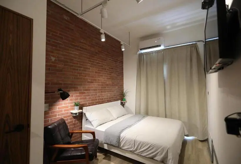 اتاق استاندارد با چشم‌انداز باغ, Dong Shan Yi Hostel