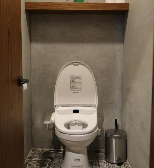 اتاق استاندارد چهارنفره با چشم‌انداز باغ, Dong Shan Yi Hostel