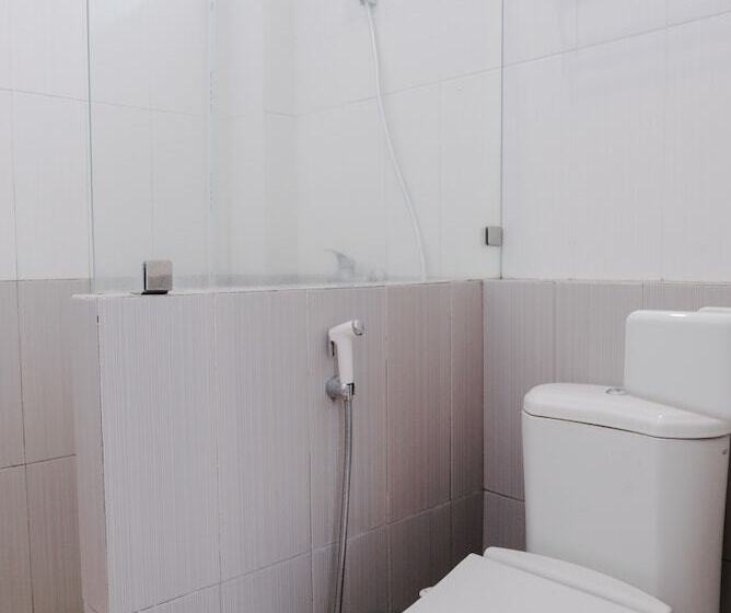 Camera Deluxe, Villa Bukit Panderman Residende By Oyo Rooms