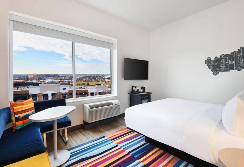 스탠다드 룸 킹사이즈 침대, Aloft Cincinnati West Chester