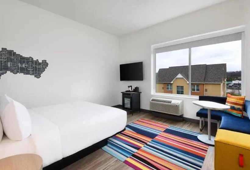 キングサイズベッドのスタンダードルーム, Aloft Cincinnati West Chester