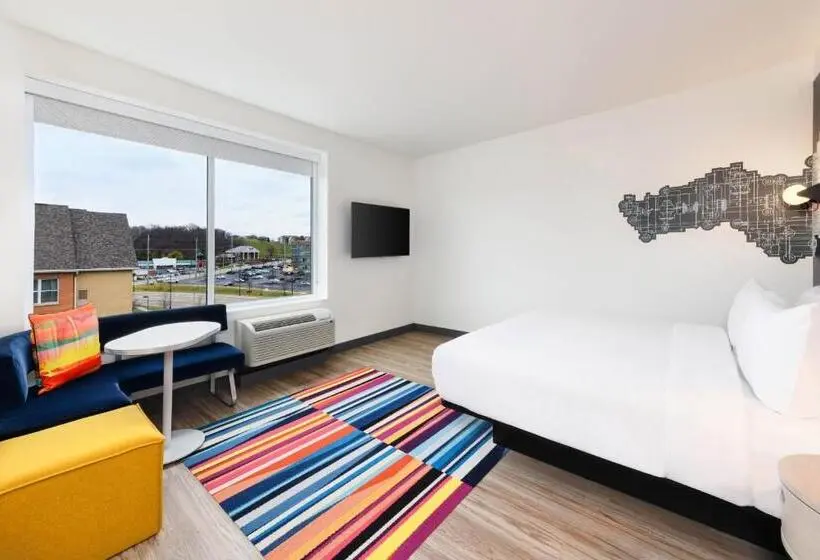 キングサイズベッドのスイートルーム, Aloft Cincinnati West Chester