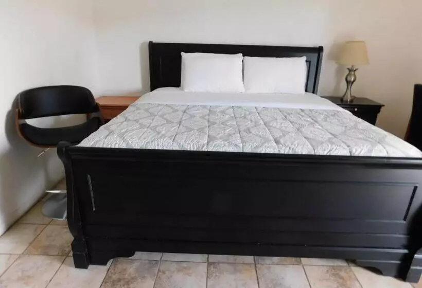 اتاق استاندارد با تخت بزرگ, Drifter Motel