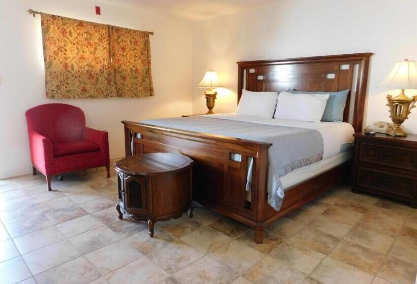 غرفة قياسية سرير كينج, Drifter Motel