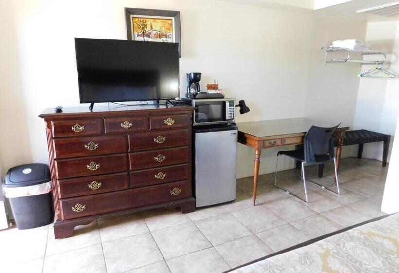 غرفة قياسية سرير كينج, Drifter Motel