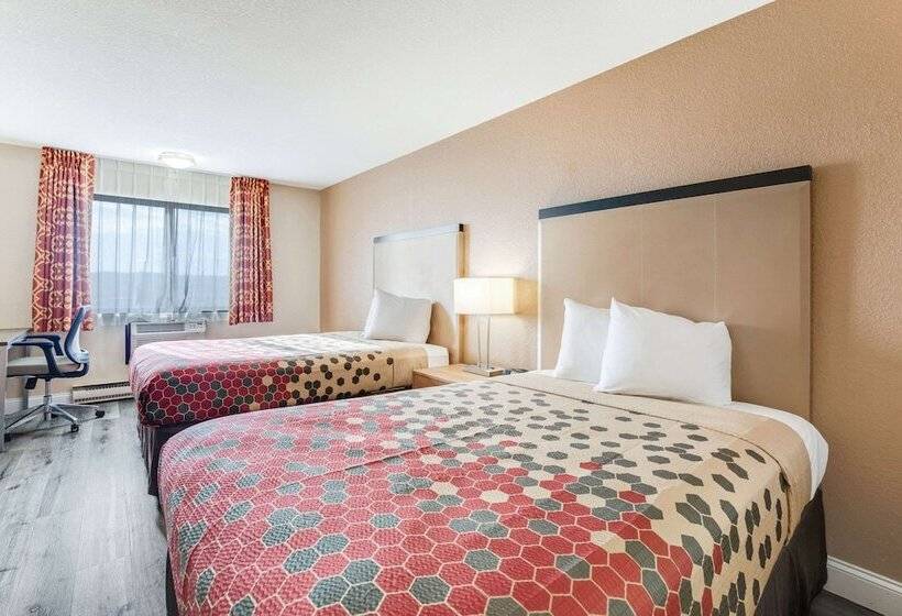 ２ダブルベッドのスタンダードルーム, Econo Lodge Madison East