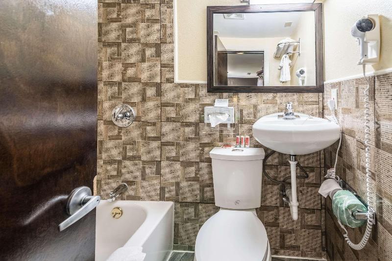 Стандартный Номер Кровать Кинг, Econo Lodge Rutland City Near Hwy 7