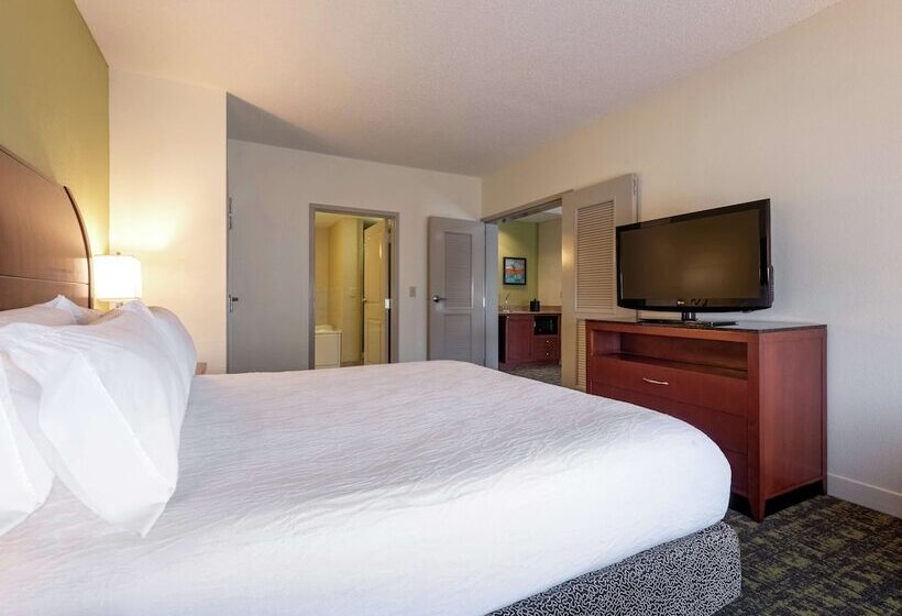 Люкс, Hilton Garden Inn Meridian