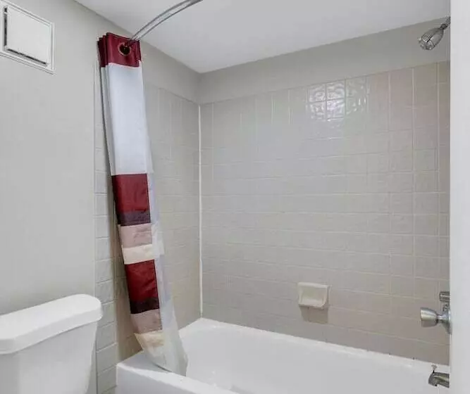 デラックスルーム, Red Roof Inn Macclenny