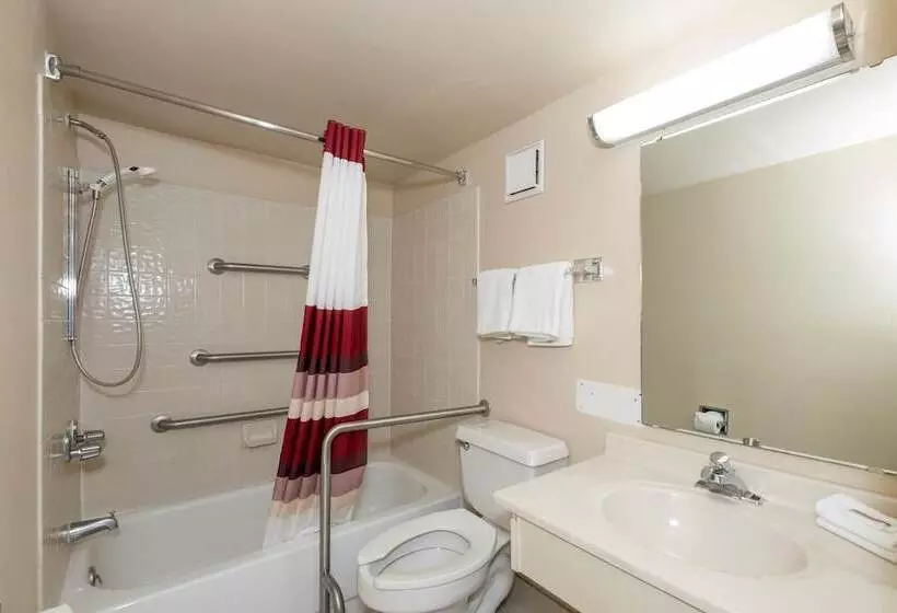 障害者適応デラックスルーム, Red Roof Inn Macclenny