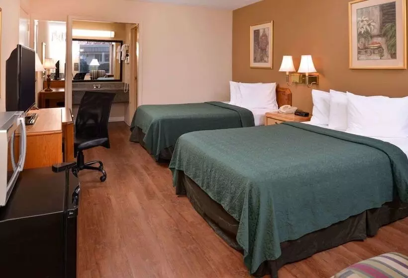 ２ダブルベッドのスタンダードルーム, Quality Inn Dutch Inn