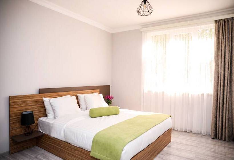 استودیوی استاندارد, Garden Inn Resort Sevan