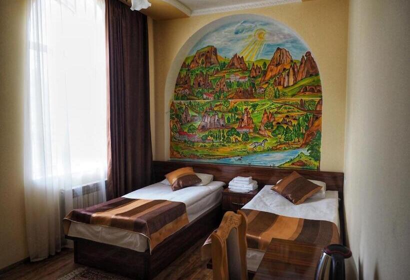 اتاق استاندارد با چشم‌انداز شهر, Kirch Hotel & Restaurant