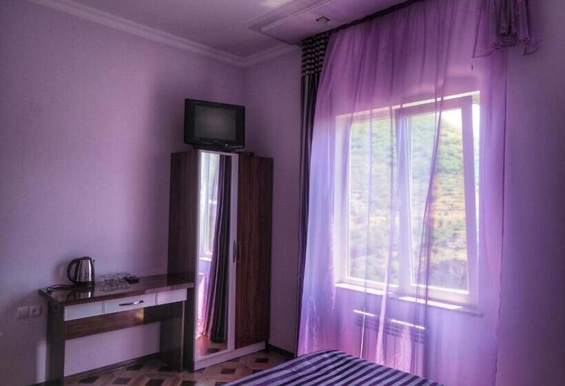 اتاق استاندارد با چشم‌انداز کوهستان, Kirch Hotel & Restaurant