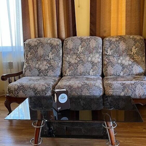 اتاق استاندارد چهار تخته, Kirch Hotel & Restaurant